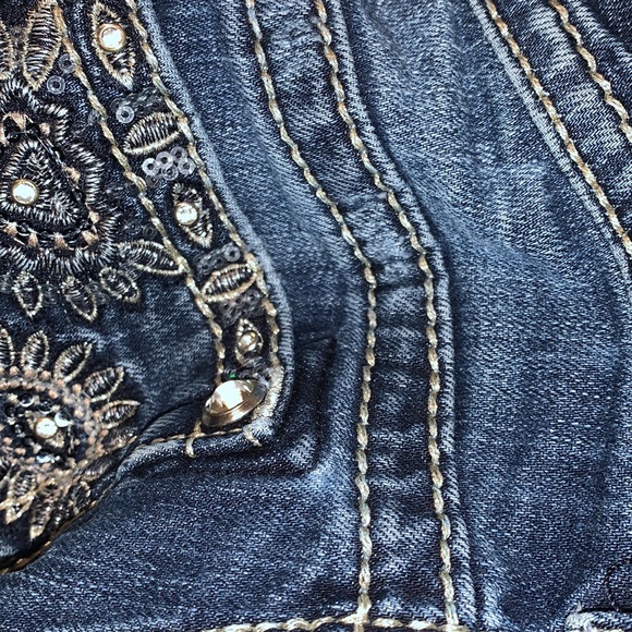 Miss Me jeans, size 29. - Picture 9 of 9